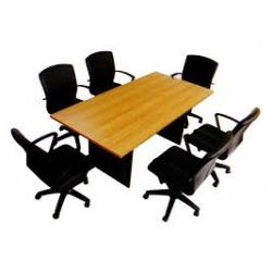 โต๊ะประชุมผิวเมลามีนอย่างดี สามารถนั่งได้ 6 คน