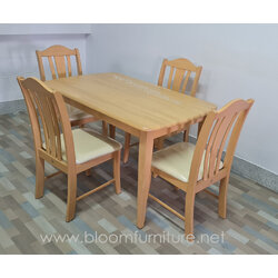 *พร้อมส่ง* โต๊ะอาหารไม้ยางพารา ขนาด 4 ที่นั่ง Bunny