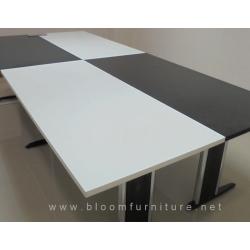 โต๊ะประชุมไม้อัดปิดผิวเมลามีน โครงขาเหล็ก ขนาดตามต้องการ