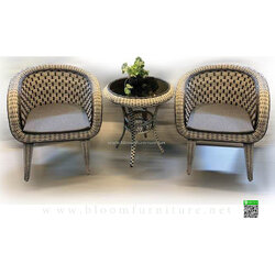 ชุดโต๊ะหวาย 2 ที่นั่ง พร้อมโต๊ะกลางมีกระจกปูหน้าโต๊ะ ขนาดโต๊ะ 70 ซม.