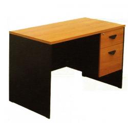 โต๊ะทำงานเมลามีน ขนาด 120*60*75 ซม. สีเชอร์รี่-ดำ