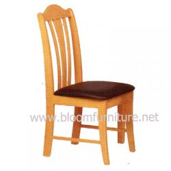 เก้าอี้อาหารไม้ยางพารา ที่นั่งเสริมเบาะหุ้มหนัง สวยแข็งแรง (C214BE)