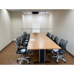 โต๊ะประชุมผิวเมลามีน ขาเหล็ก ขนาดและสีสั่งทำได้ตามความต้องการ