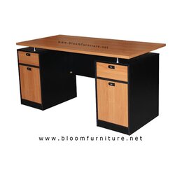 โต๊ะทำงานหน้าไม้ผิวเมลามีน พร้อมตู้ลิ้นชัก ขนาด 160x75x75 ซม.