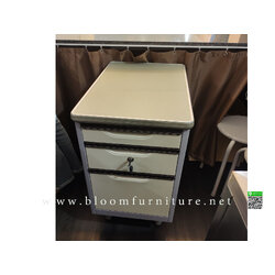 โต๊ะทำงานเหล็กเสริมข้าง ไม่มีล้อ ขนาด 42x68x75 ซม.