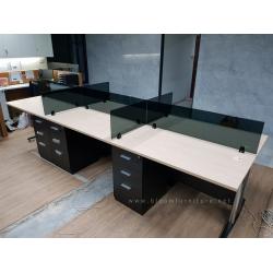 โต๊ะทำงานกลุ่มสำหรับ 6 ที่นั่งพร้อมลิ้นชัก ฉากบังตากระจก