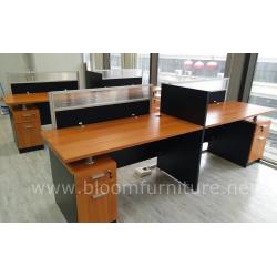 โต๊ะทำงานกลุ่ม 2 ที่นั่ง พร้อมมินิสกรีนหุ้มผ้า ขนาด 242.5*61*109 ซม.