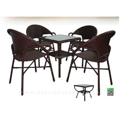 ชุดโต๊ะหวาย 4 ที่นั่ง หน้าโต๊ะมีกระจก ขนาดโต๊ะ 56x56x56 ซม.