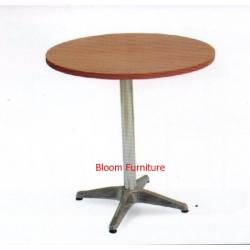 โต๊ะคาเฟ่ โต๊ะอาหาร หน้าลามิเนต ขาเหล็กชุบโครเมี่ยม