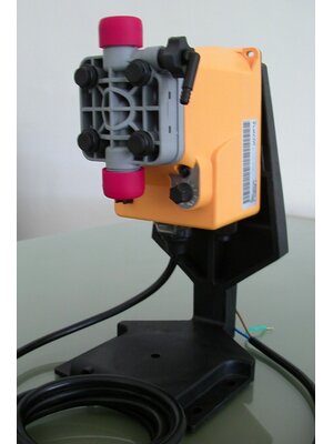 ปั้ม FEED เคมี ยี่ห้อ Injecta