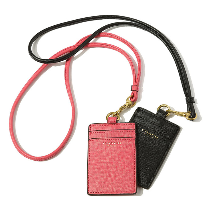 Coach ป้ายห้อยคอใส่บัตร