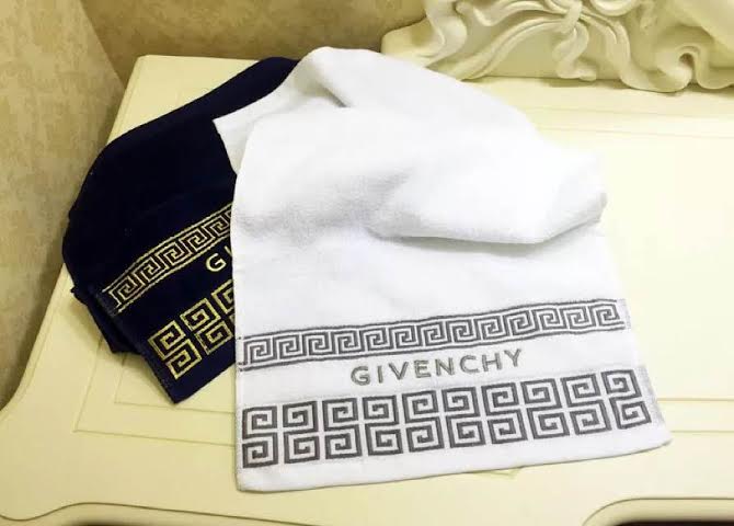 Givenchy ผ้าขนหนู ของแท้