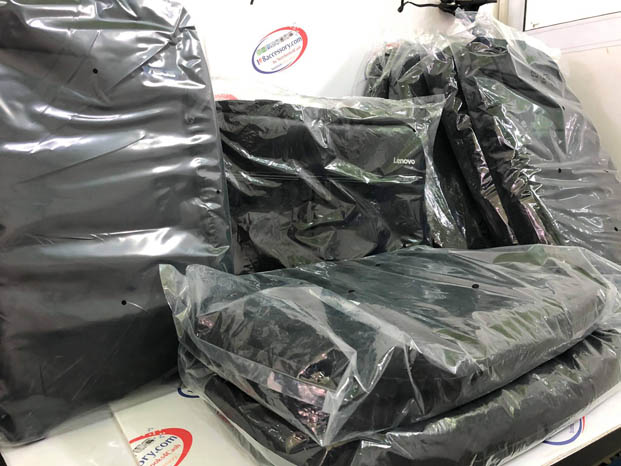 กระเป๋าเป้ โน๊ตบุ๊ค จาก Lenovo แท้ศูนย์ ปี 2021 เป็นตัวที่แถมมาในกล่อง