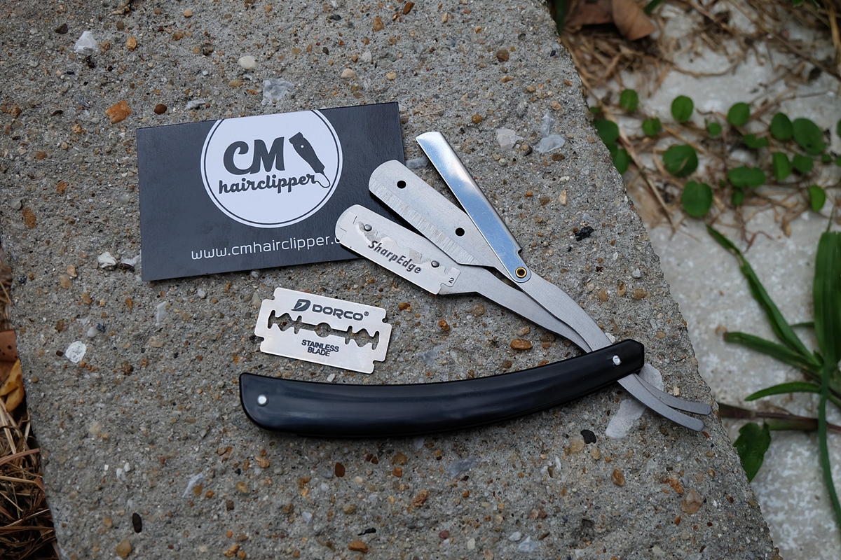 มีดโกนพับด้ามพลาสติก Vintage Razor