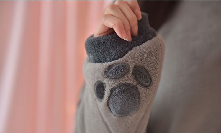 เสื้อกันหนาว ลาย Neko Atsume