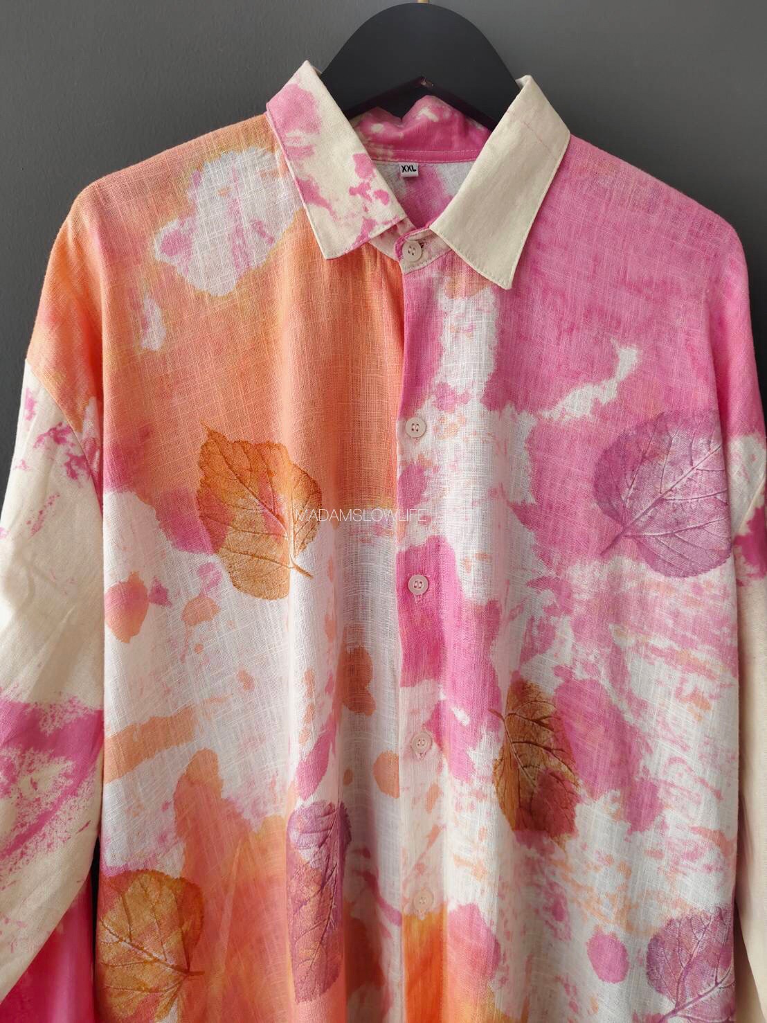 เดรสคอปกกระดุมผ่าหน้า มัดย้อมแมทสีทูโทนผสานงานพิมพ์ใบไม้ Size: F