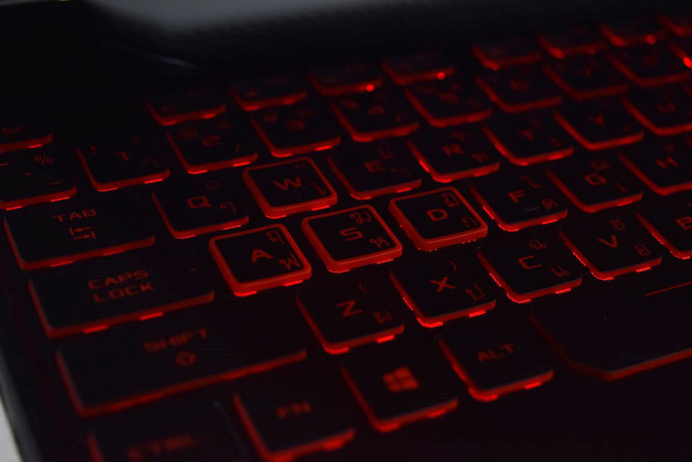 ขายเกมมิ่ง Asus TUF FX505DY จอ 15.6 120Hz Ryzen 5 RAM 16 SSD 512 RX560X 4GB