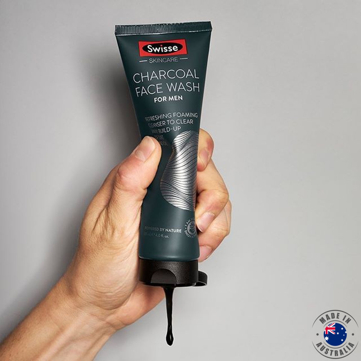 Swisse Charcoal Face Wash For Men 120ml สครับชาโคลสูตรพิเศษสำหรับผิวหน้าผู้ชายจากออสเตรเลีย