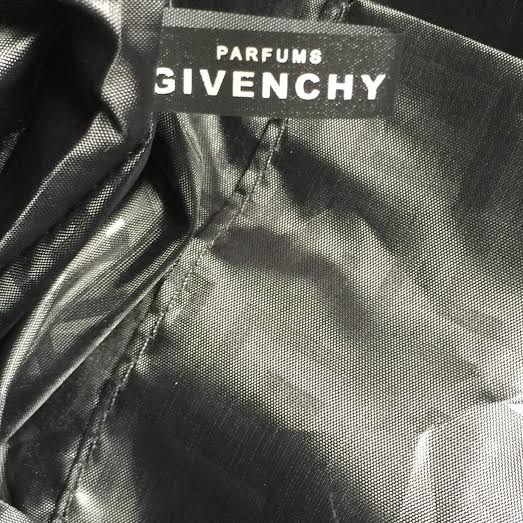 กระเป๋า พรีเมี่ยมน้ำหอม Givenchy