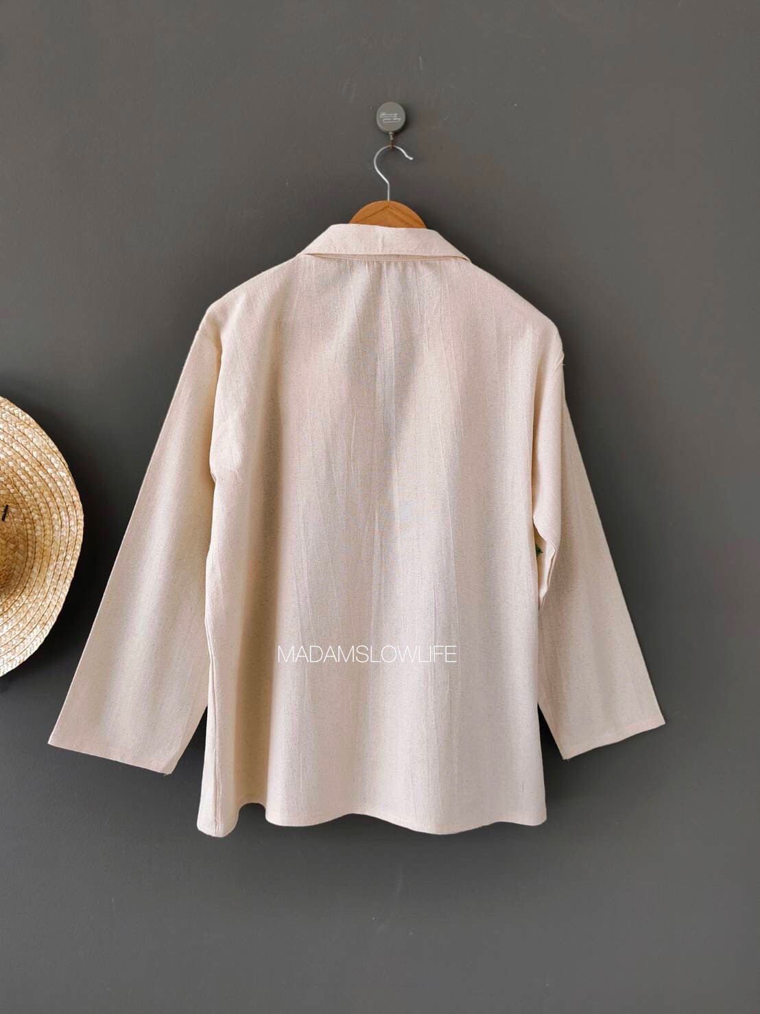 เสื้อสูททรง Blazer Size F อก 36-44 นิ้ว ปลายแขน 20 นิ้ว ยาว 26 นิ้ว