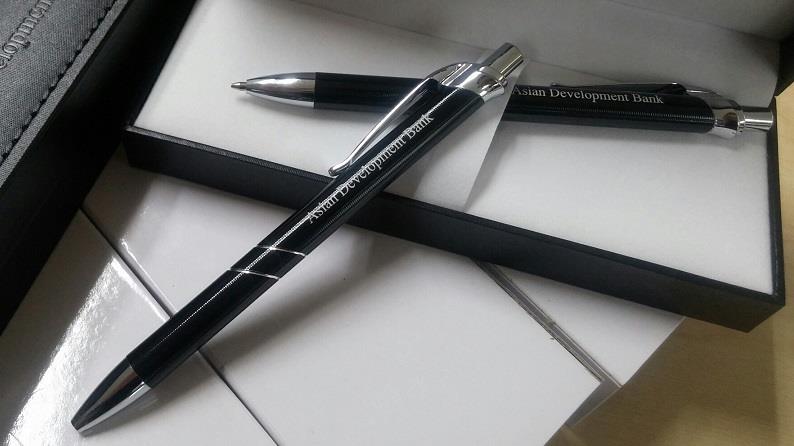 SET ปากกาดินสอ สุดหรู พร้อมกล่องอย่างดี