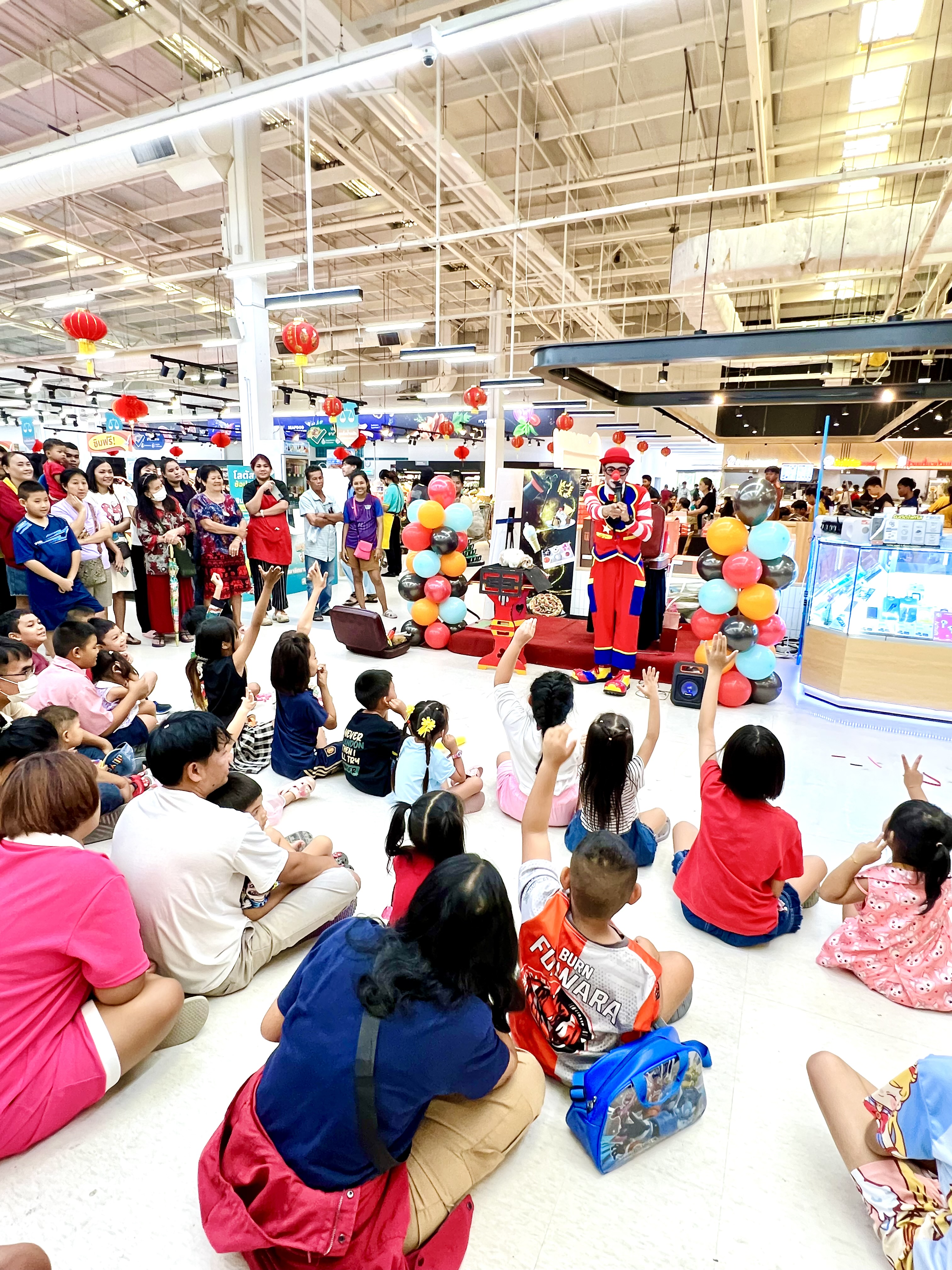 โชว์มายากล แนวตลก มายากลสำหรับเด็กๆ สร้างความสนุกและเสียงหัวเราะ