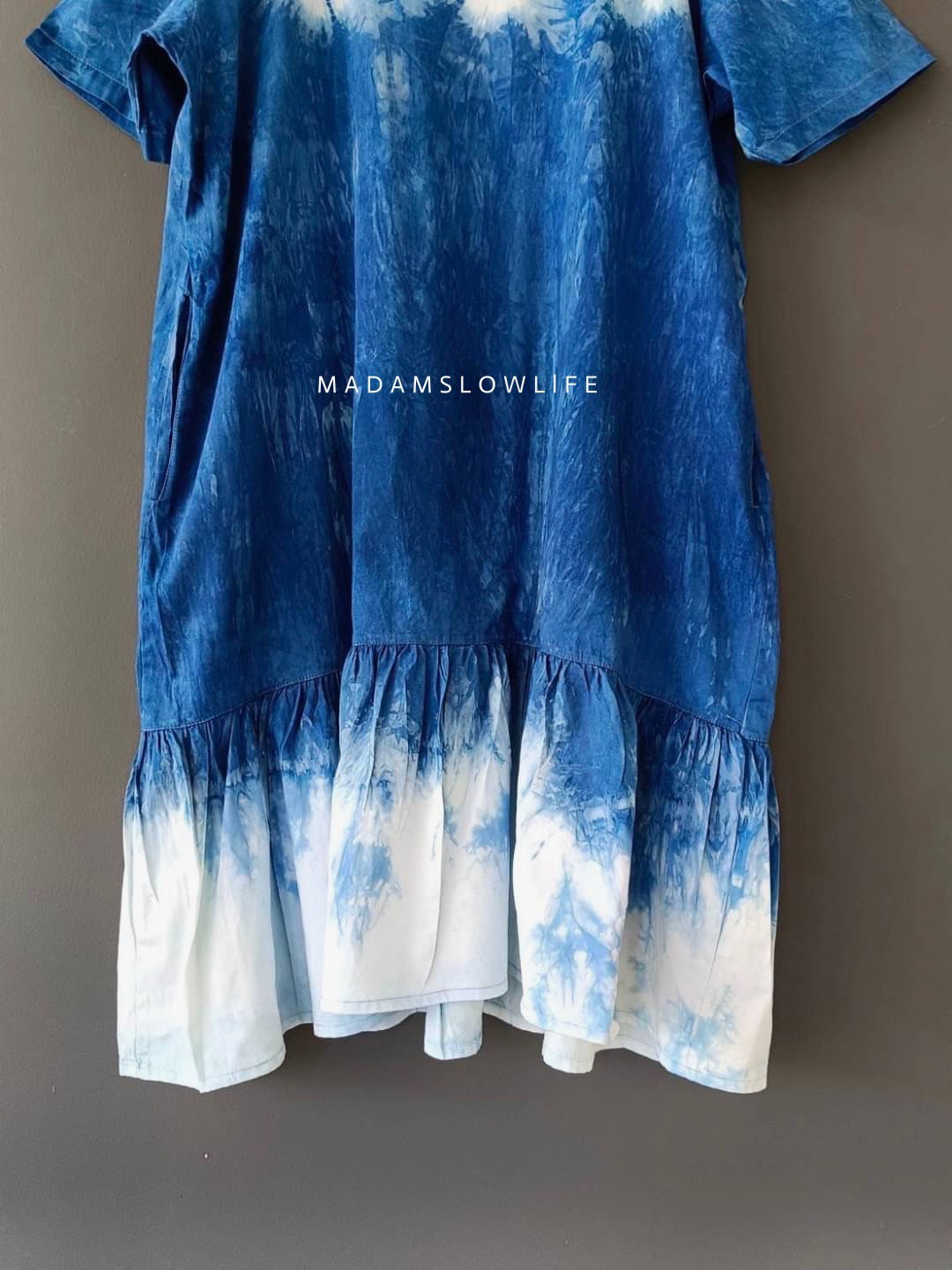 ชุดเดรสผู้หญิงแขนสั้น มัดย้อมคราม มี Size: 38 40 42 44 46 48