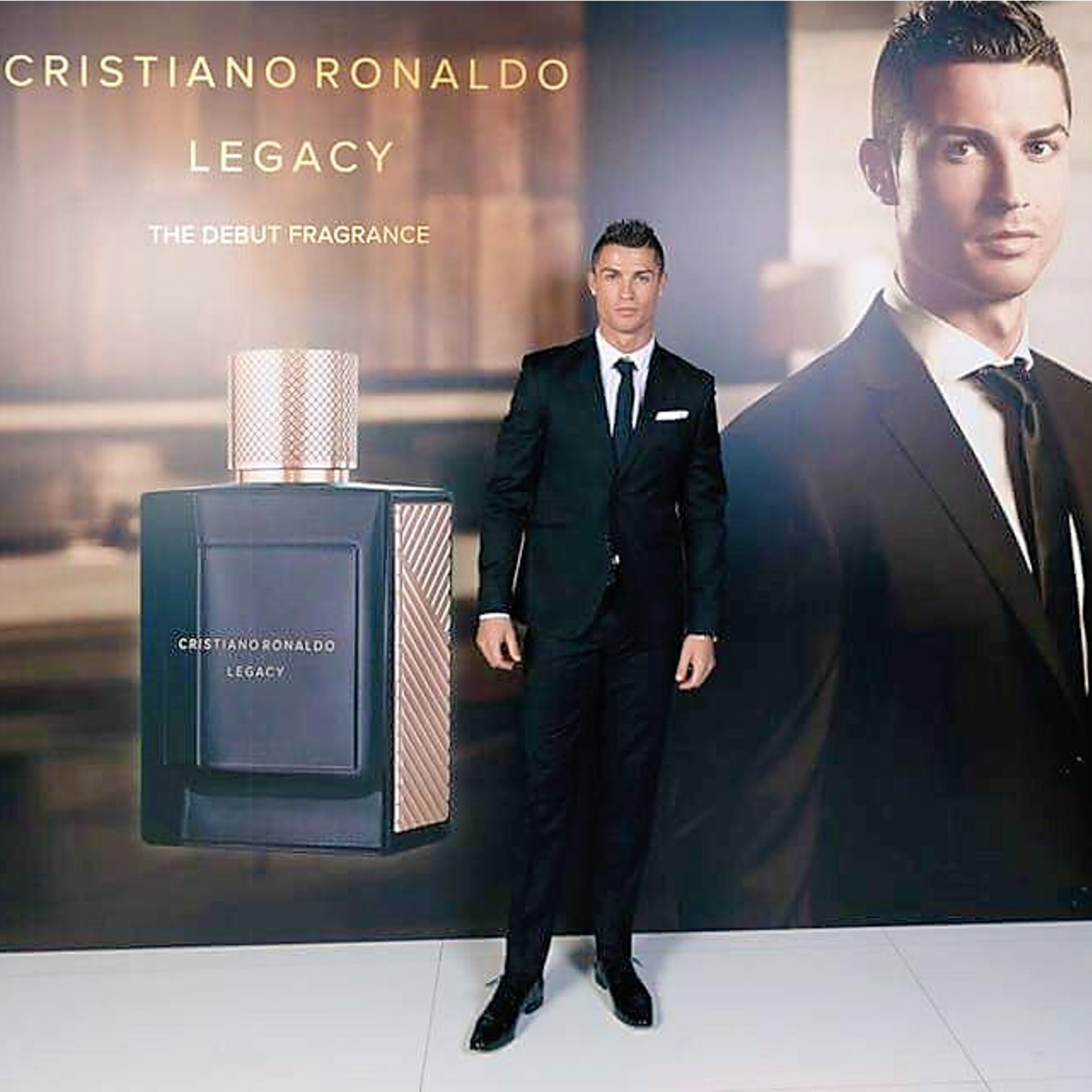 CRISTIANO RONALDO LEGACY Eau De Toilette 100ml น้ำหอมลิขสิทธิ์แท้จากคริสเตียโน่ โรนัลโด้กลิ่นหอมหรูหราเซ็กซี่น่าค้นหารับประกันของแท้