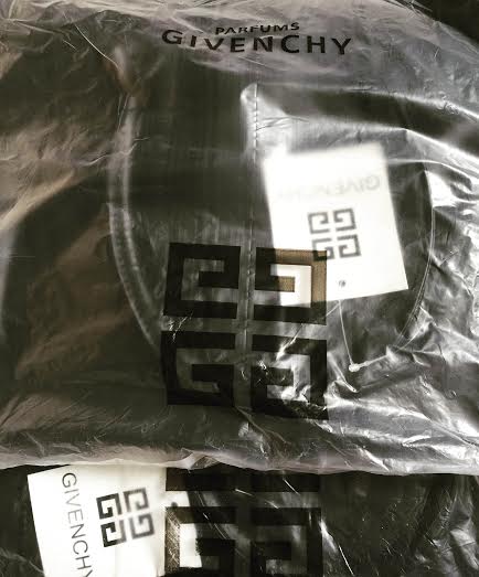 กระเป๋า พรีเมี่ยมน้ำหอม Givenchy