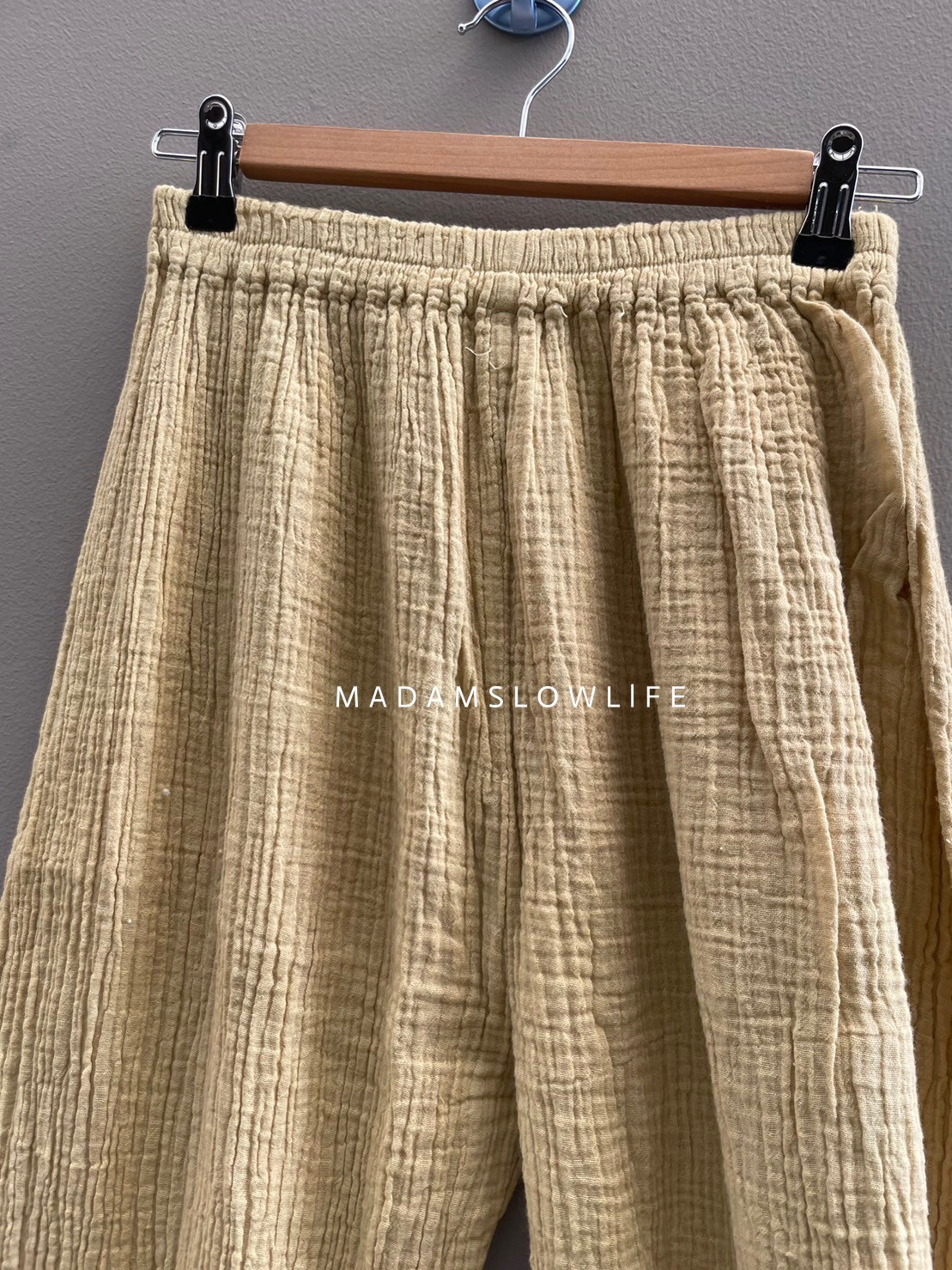 กางเกงขายาว มี 3 สี เนื้อผ้าคอตตอน Cotton Soft with texture design นิ่มใส่สบาย อัดยับ ไม่ต้องรีด เอวยืด Elastic waist