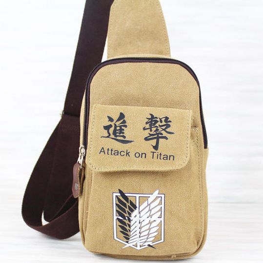 กระเป๋าสะพาย ลาย attack on titan