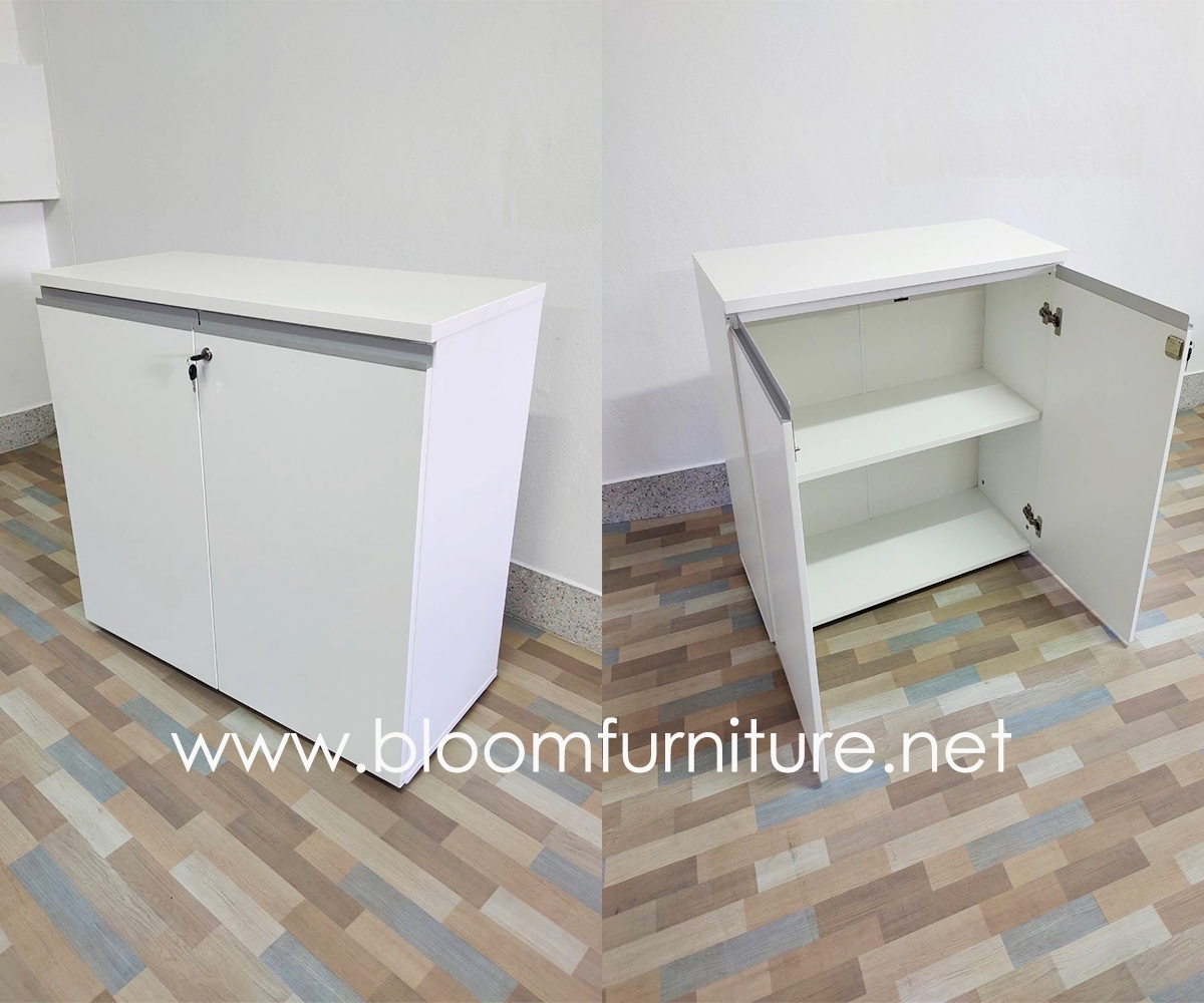 ตู้เก็บเอกสารสีขาวเคลือบผิวเมลามีน ขนาด 90x40x85.5 ซม.