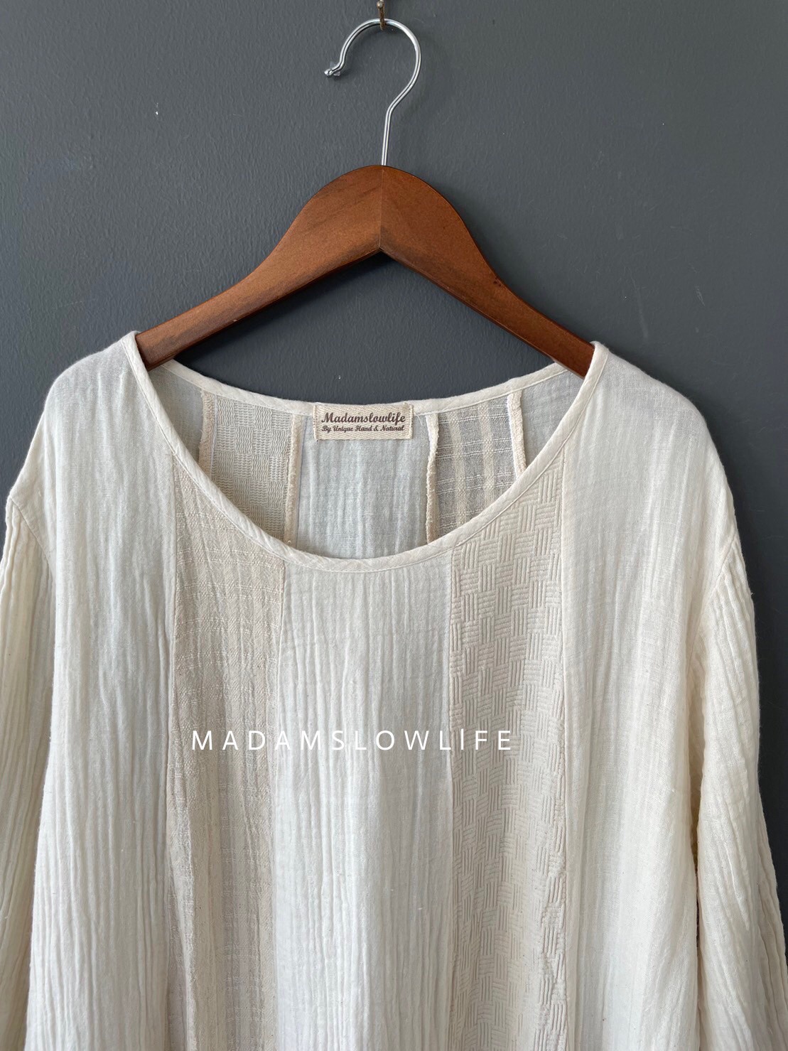 ชุดเดรสทรงเอแขนยาว Size : F