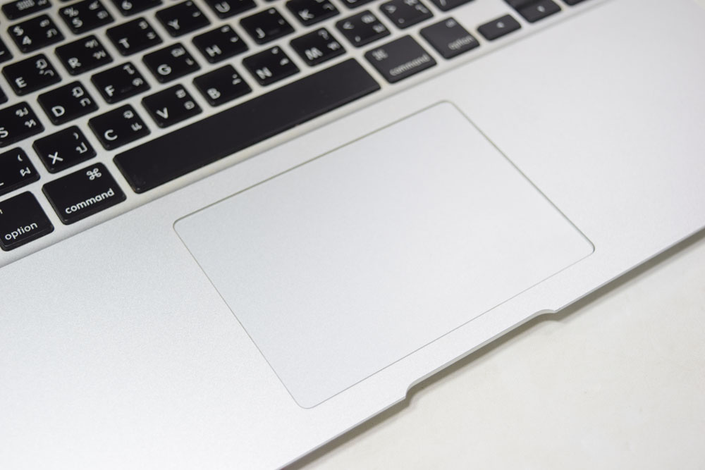 ขาย MacBook Air (13-inch, 2017) สี Silver Core i5 RAM 8 ใช้งานน้อย แบตดี