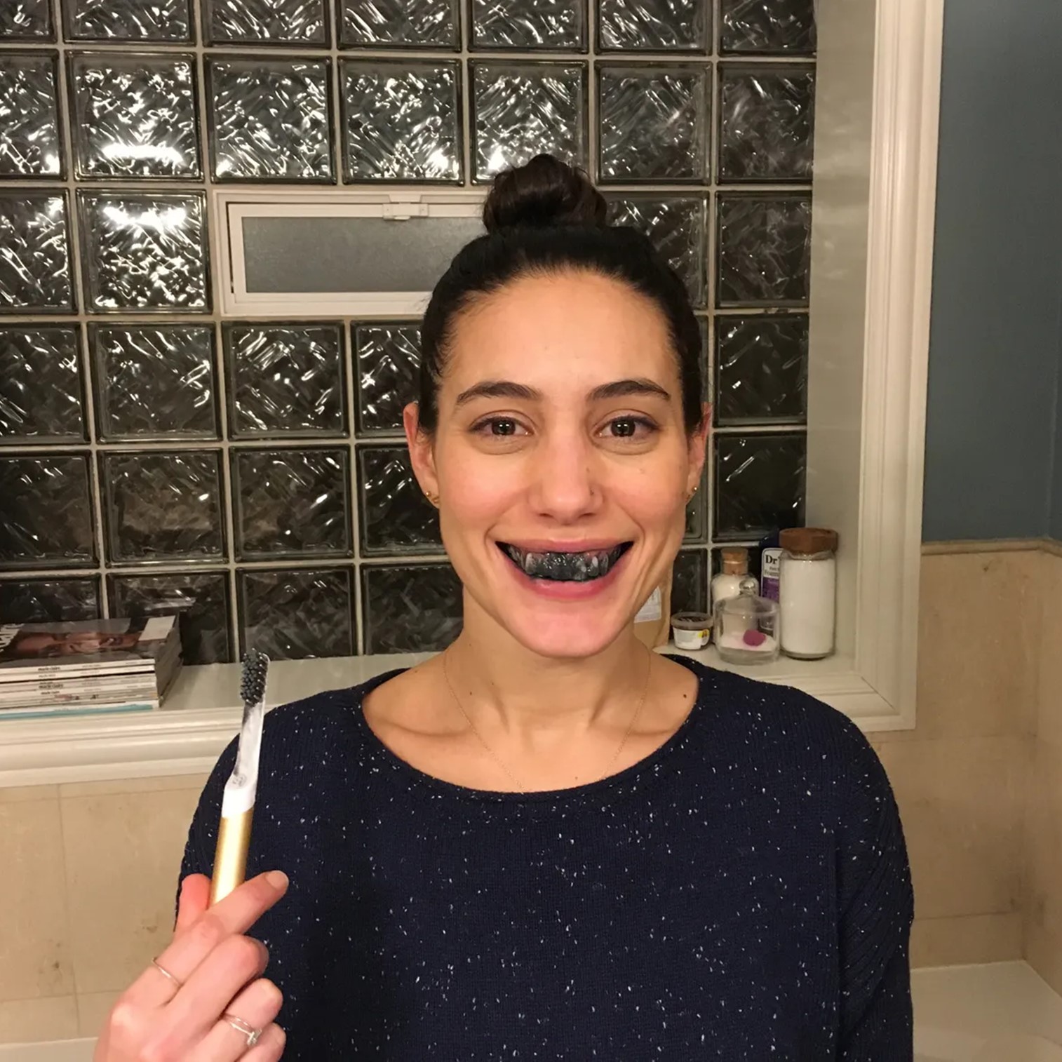 Hello Activated Charcoal Epic Teeth Whitening Fluoride Free Toothpaste 113g ยาสีฟันสูตรชาโคลเพื่อฟันขาวสะอาดสินค้านำเข้าจากออสเตรเลีย