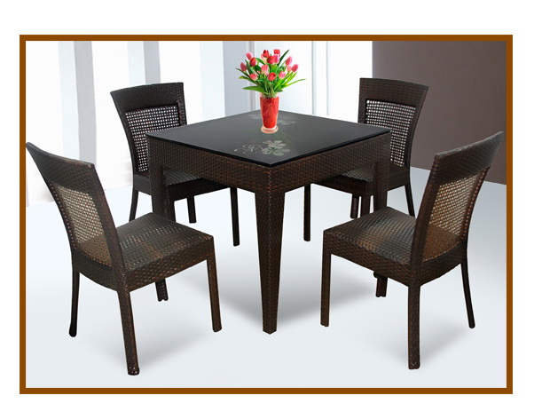 ชุดโต๊ะเก้าอี้หวายเทียม พร้อมเก้าอี้