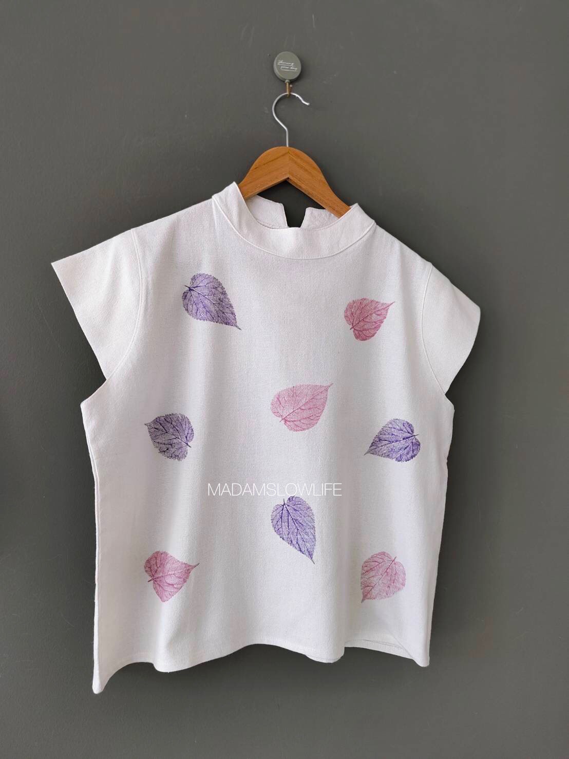 เสื้อผู้หญิง Size F อก 38-42 นิ้ว ยาว 22 นิ้ว พิมพ์ใบไม้ด้วยสีปลอดสารพิษ