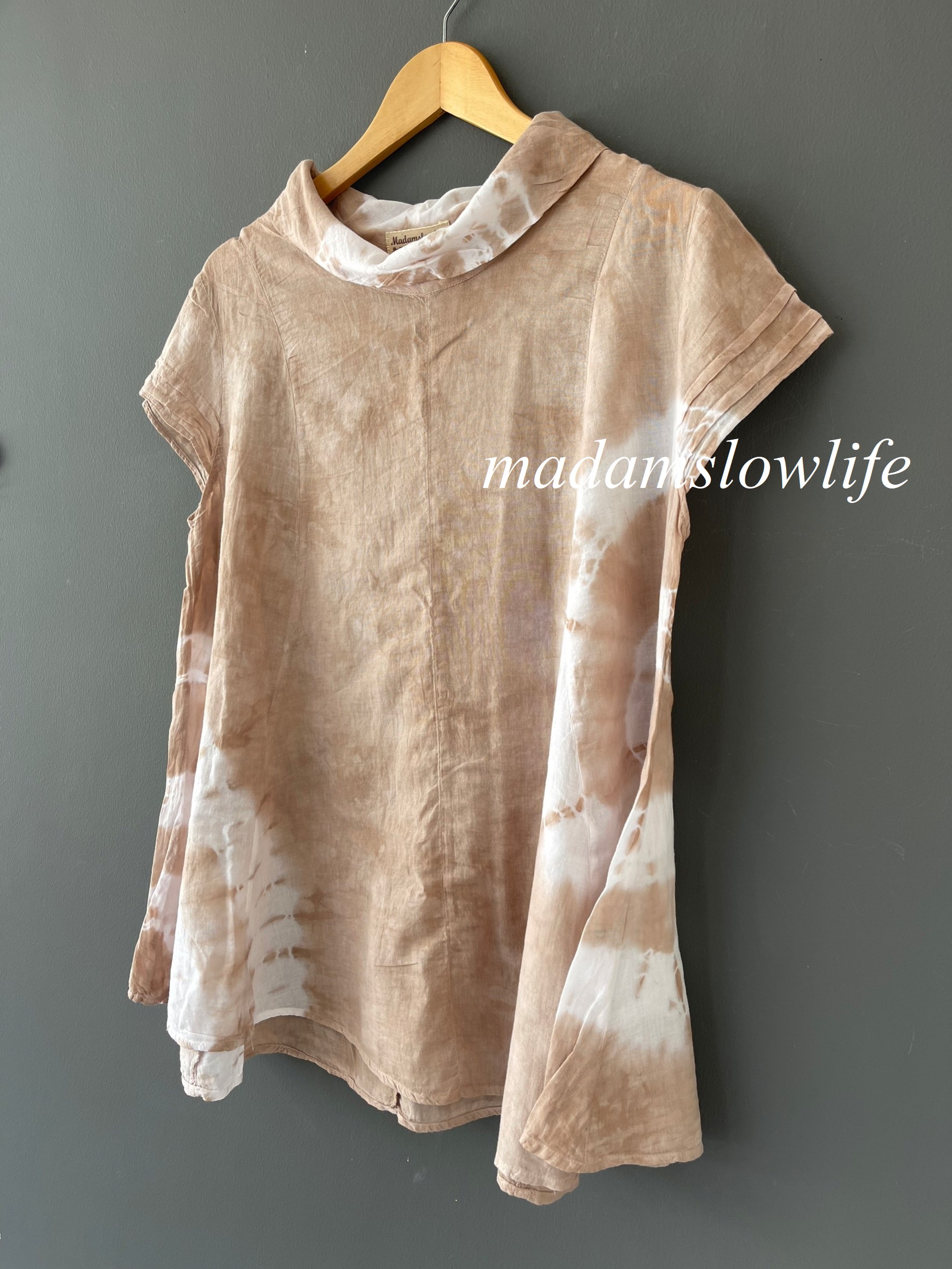 เสื้อคอพับ A คอตตอน 100% เนื้อนิ่ม ย้อมและพิมพ์มือสีปลอดสารพิษ มีให้เลือก4สี