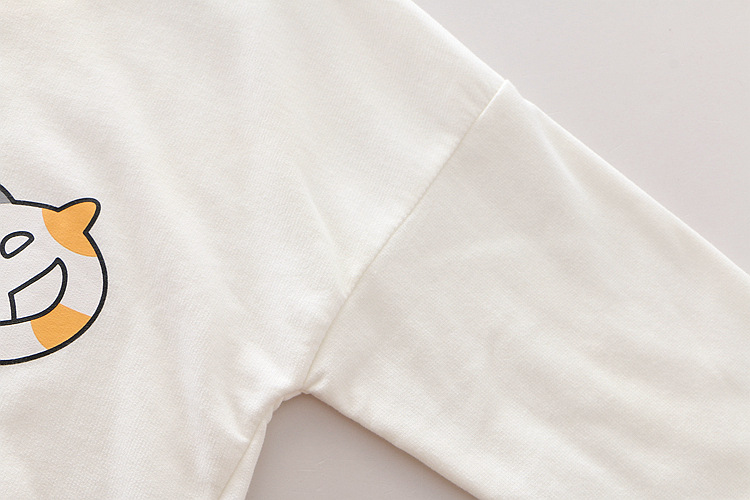 เสื้อแขนยาวจากเกมสุดฮิต เกมเลี้ยงแมว Neko Atsume