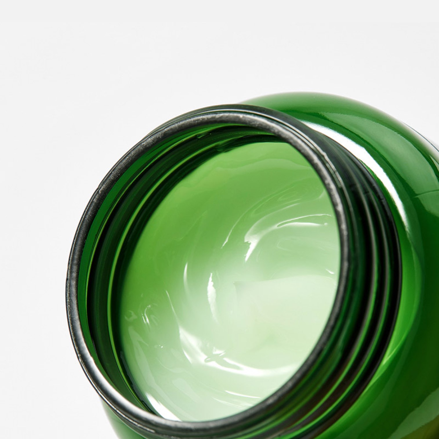 FarmStay Cica Farm Revitalizing Cream Ampoule 250ml ครีมบำรุงผิวหน้าสูตรพิเศษจากสารสกัดใบบัวบกเพื่อผิวหน้าแลดูอ่อนกว่าวัยสินค้านำเข้าจากเกาหลีของแท้พร้อมส่ง