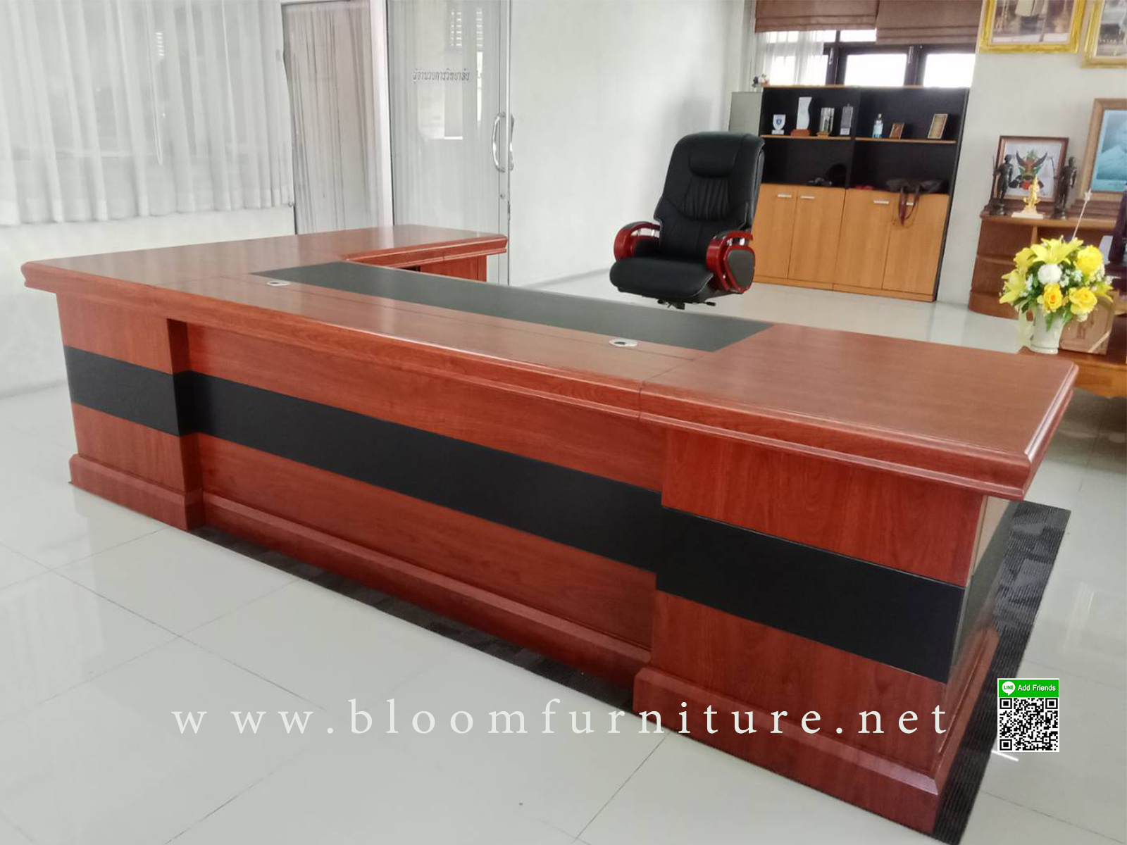 โต๊ะทำงานผู้บริหาร ขนาด 300x188x75 ซม.