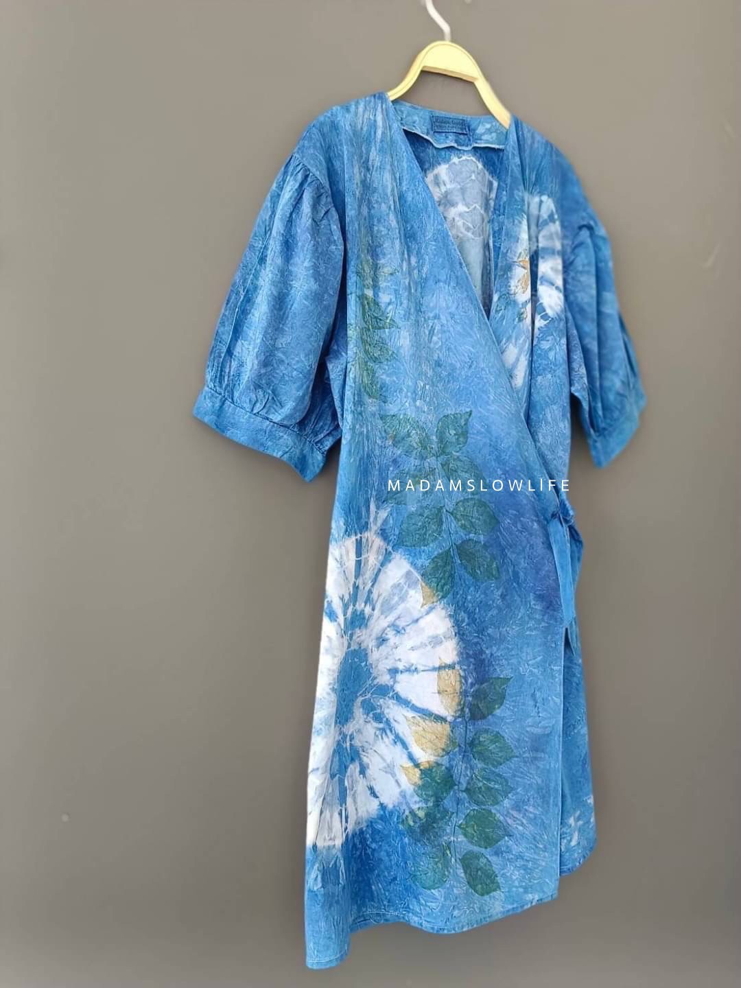 ชุดเดรสป้ายหน้าผูกโบว์