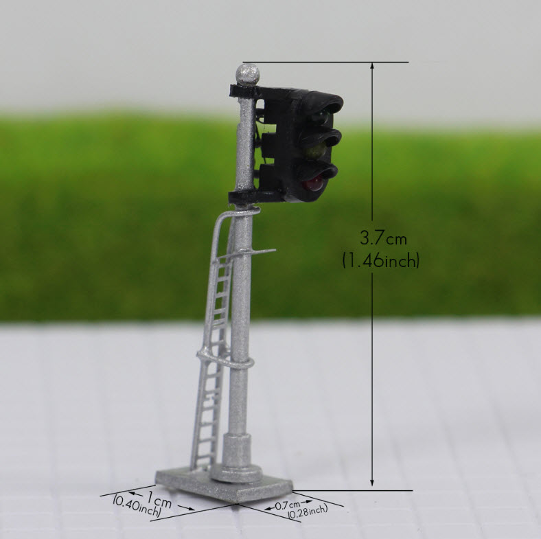 ชุดไฟสัญญาณจราจร (สเกล 1:150) สูง 3.7 ซ.ม. ชุด 3 ต้น