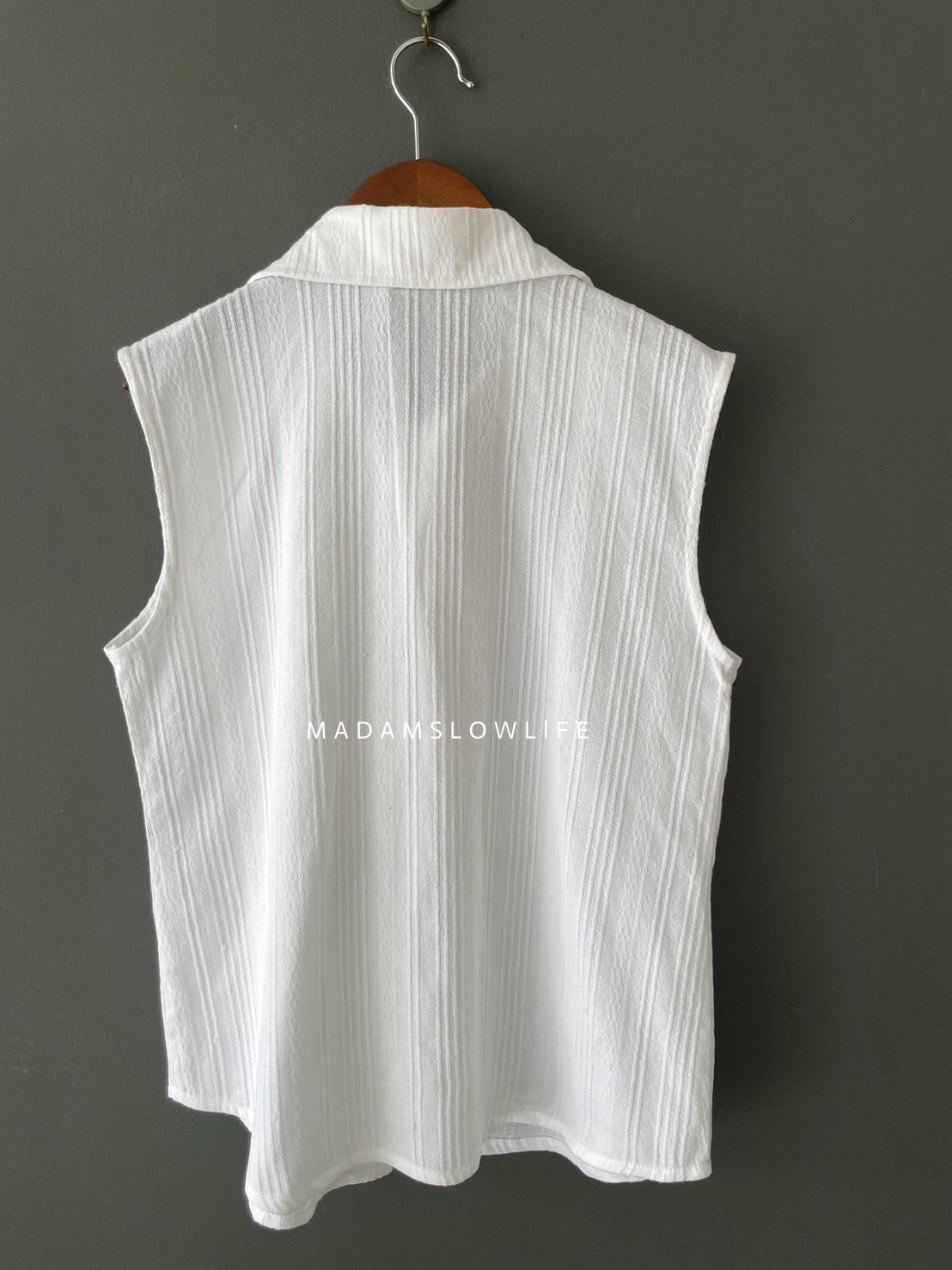 เสื้อแขนกุดผู้หญิง Size: M L XL พิมพ์ใบไม้ด้วยสีปลอดสารพิษ