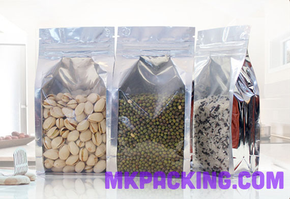 ถุงเมทัลไลท์ หน้าใส หลังเงิน ขยายข้าง ซิปล็อค ตั้งได้ ขนาด 12x22+5cm