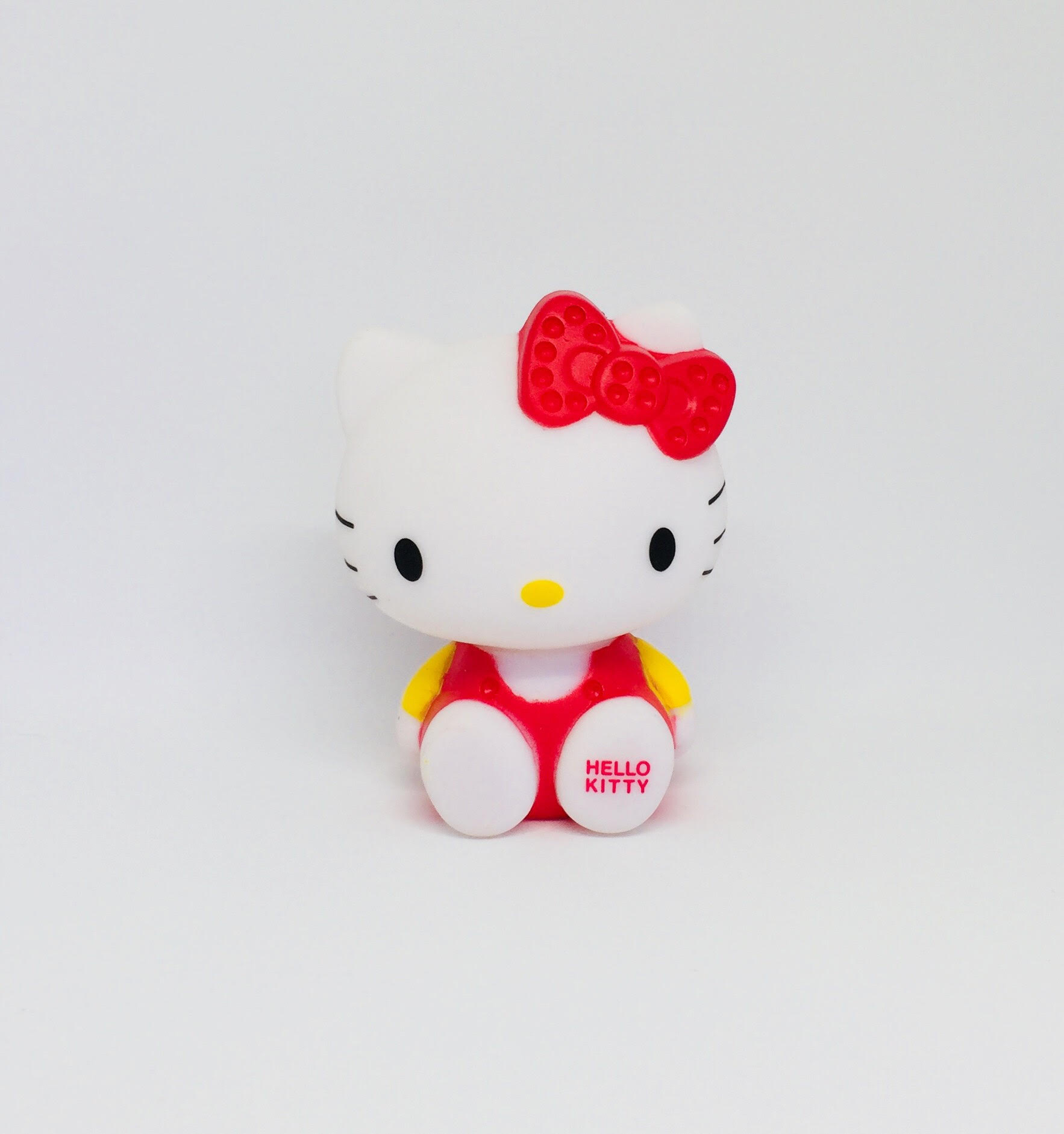 ตุ๊กตาน้ำหอมติดรถยนต์ Kitty