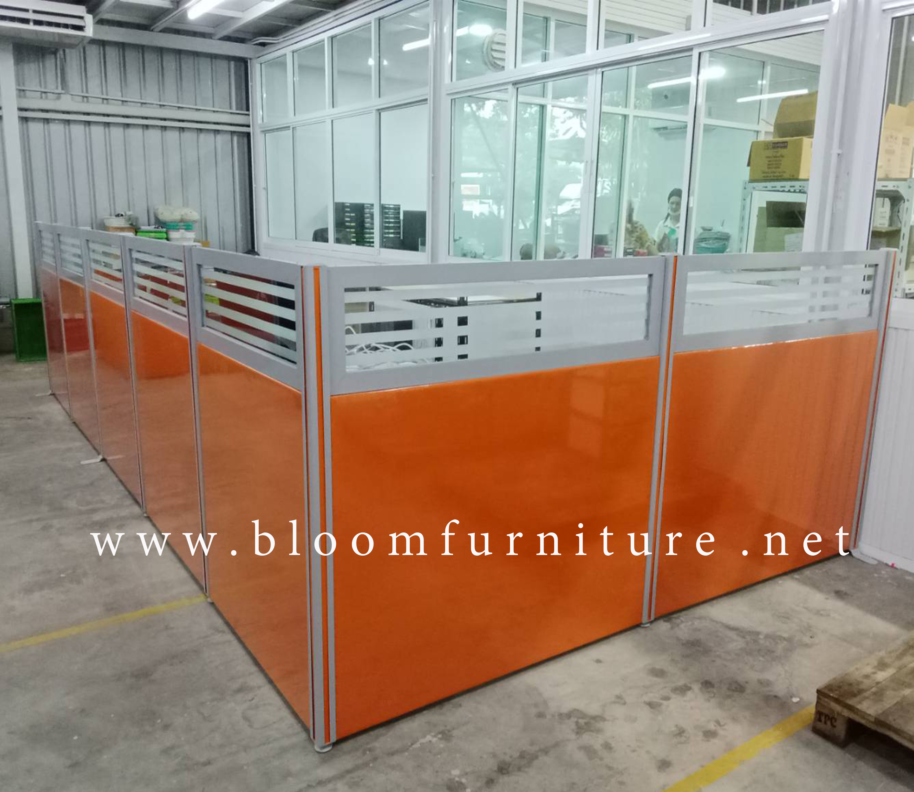 Partition พาร์ทิชั่นกั้นสำนักงาน หุ้มผ้า หุ้มหนัง คลิ๊ก !!! เพื่อชมรายละเอียดสินค้า