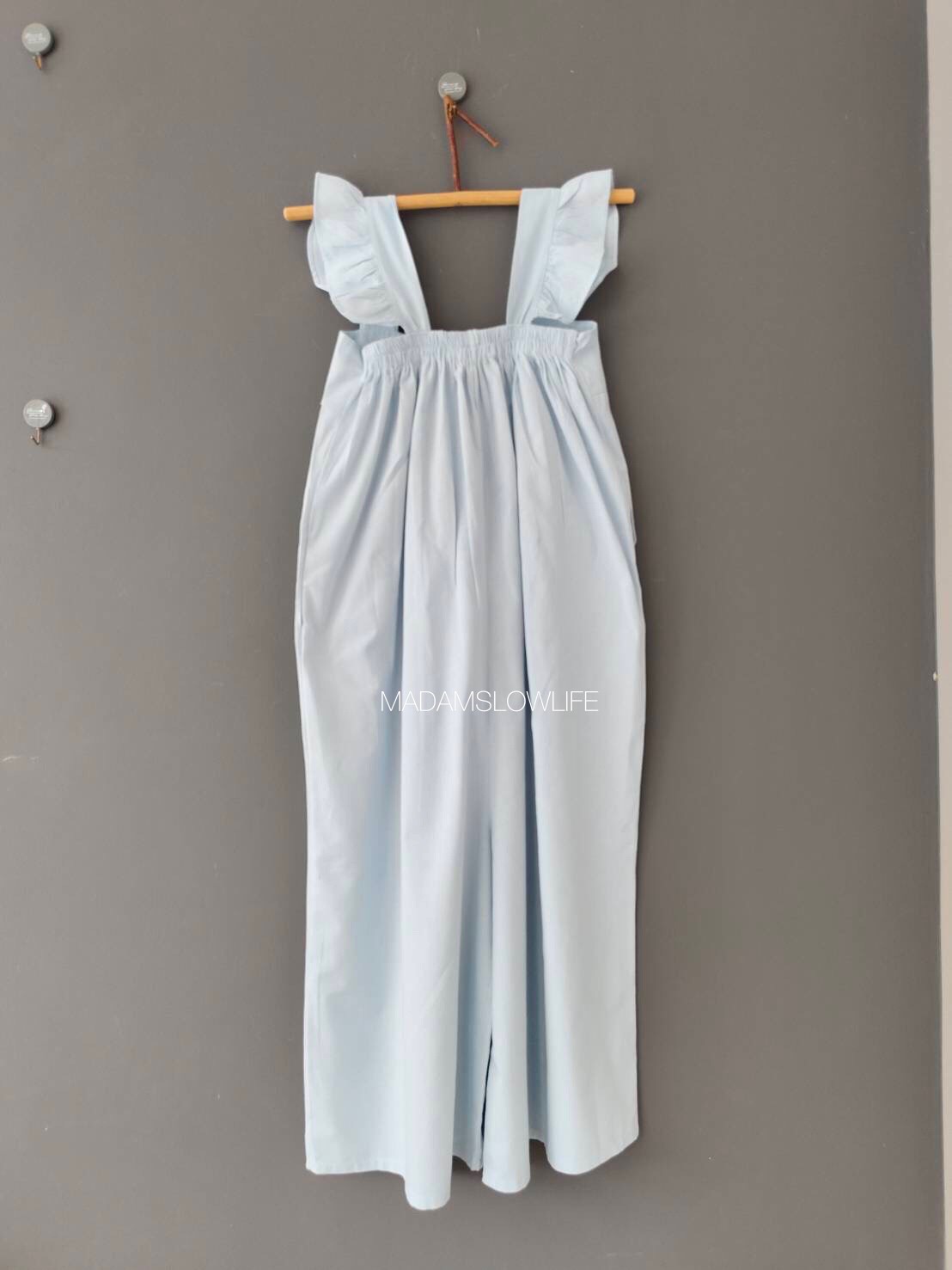 ชุดจั๊มสูท Size M เนื้อผ้าคอตตอน พิมพ์ลายใบไม้