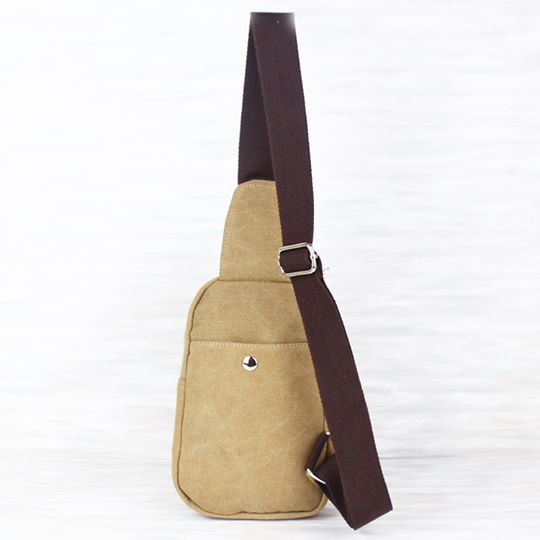 กระเป๋าสะพาย ลาย attack on titan