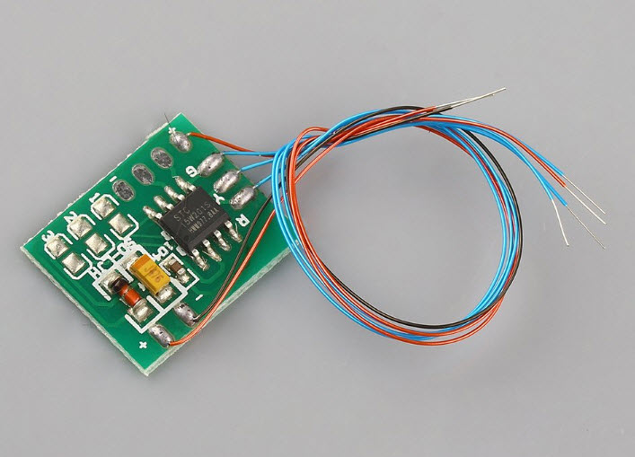 ชุดสัญญาณไฟจราจร 2 แขน 3 ต้น (HO/OO scale) - pre-order